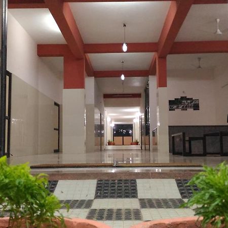 Dhoni Castle Hotel Palakkad Exterior foto