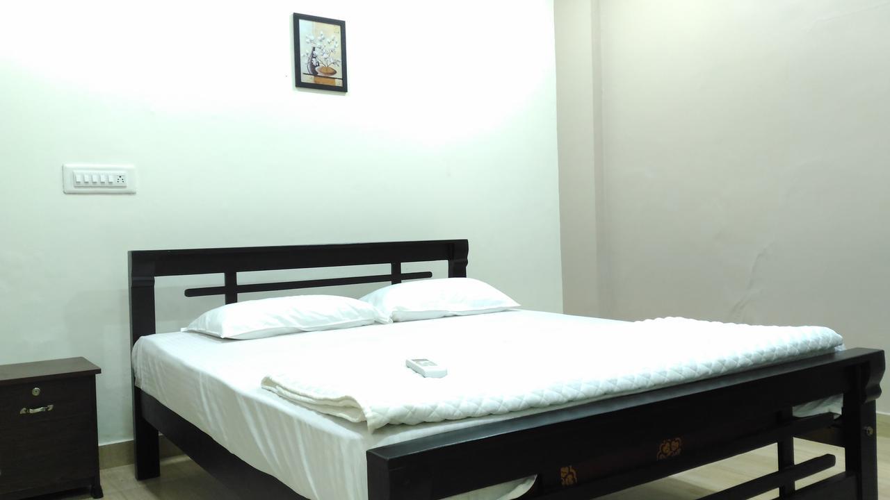 Dhoni Castle Hotel Palakkad Exterior foto